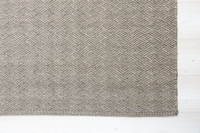 Magna Grey